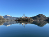 02-1Blejski-otok-med-vodo-in-gorami